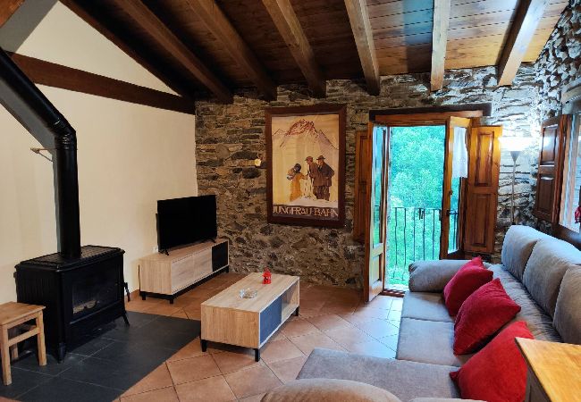 Apartamento en Molló - Cal Llarg - El Refugi Apartamento en Molló - Cal Llarg - El Refugi