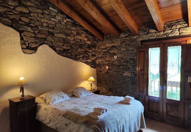 Apartamento en Molló - Cal Llarg - El Refugi Apartamento en Molló - Cal Llarg - El Refugi