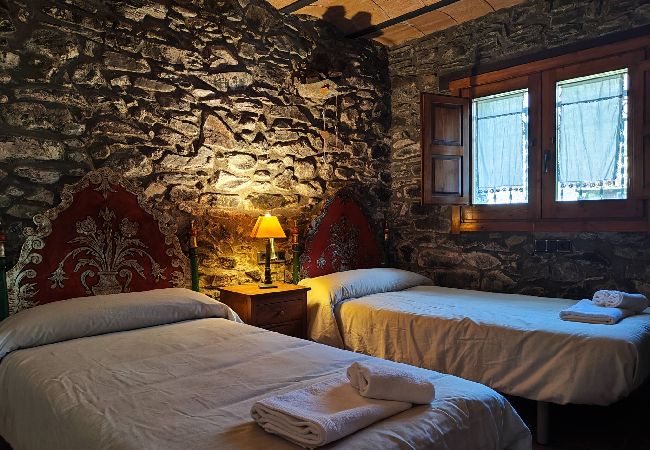 Apartamento en Molló - Cal Llarg - Cal Masover Apartamento en Molló - Cal Llarg - Cal Masover