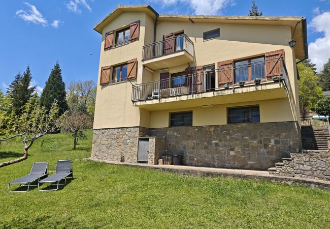 Casa rural en Camprodón - Ca l'Oriol Casa rural en Camprodón - Ca l'Oriol